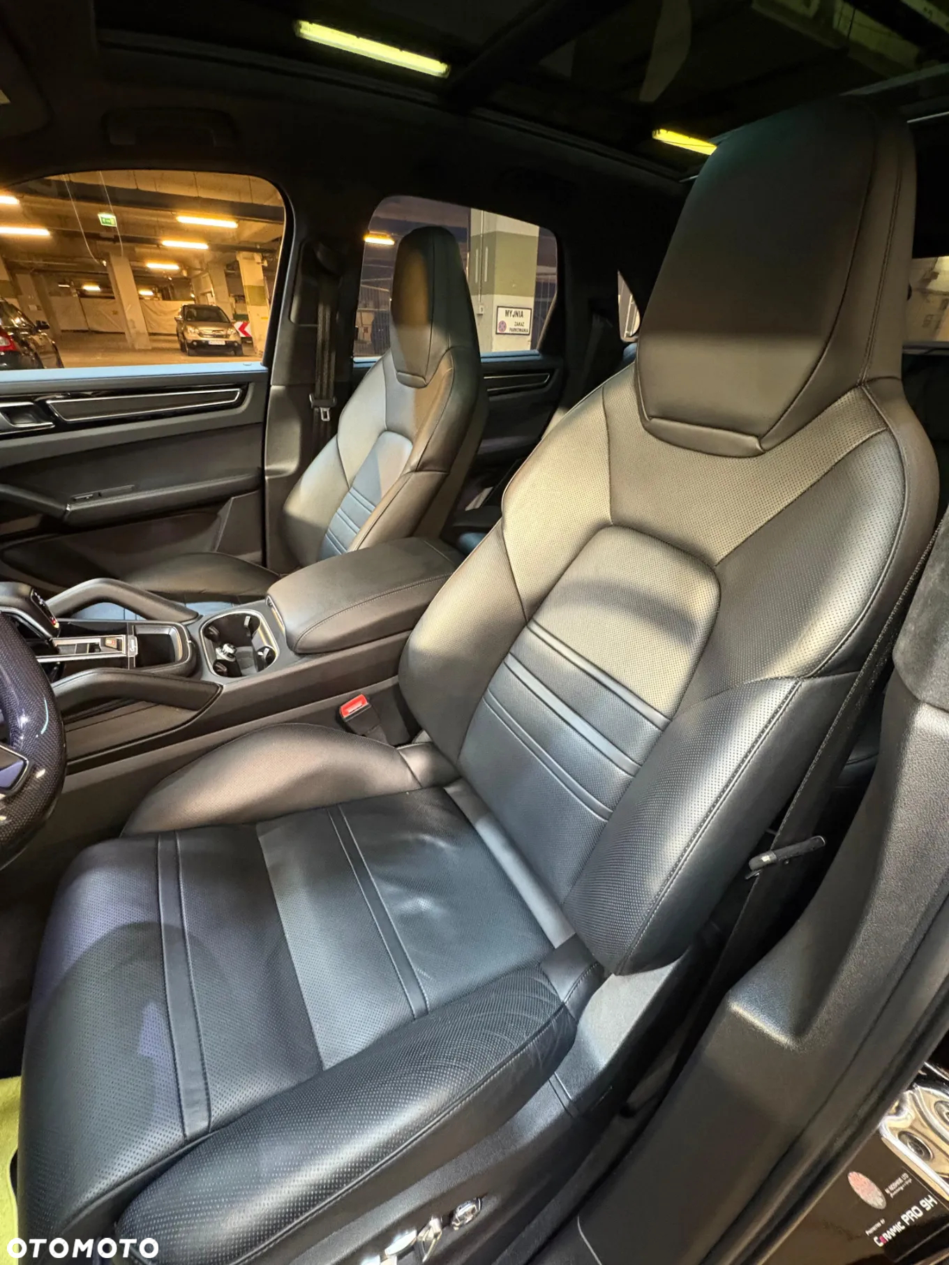 Porsche Cayenne S - 12