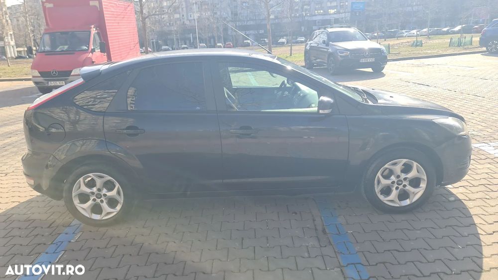 Ford Focus 1.6 Ti-VCT Titanium - 10