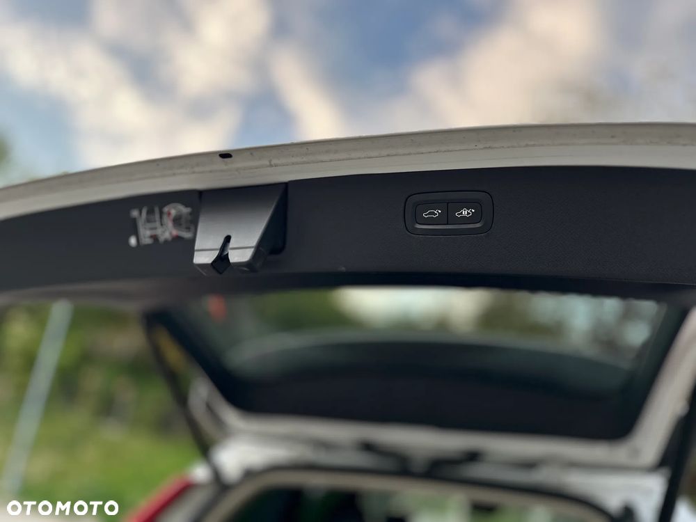 Volvo XC 90 T8 AWD Recharge Geartronic Inscription Edition - 21