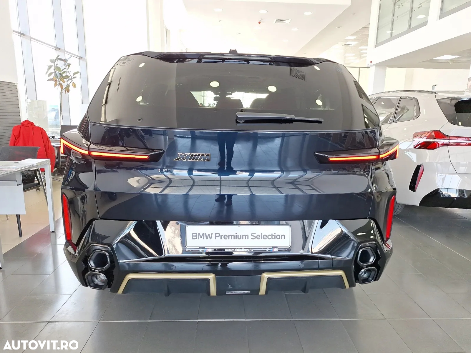 BMW XM - 5