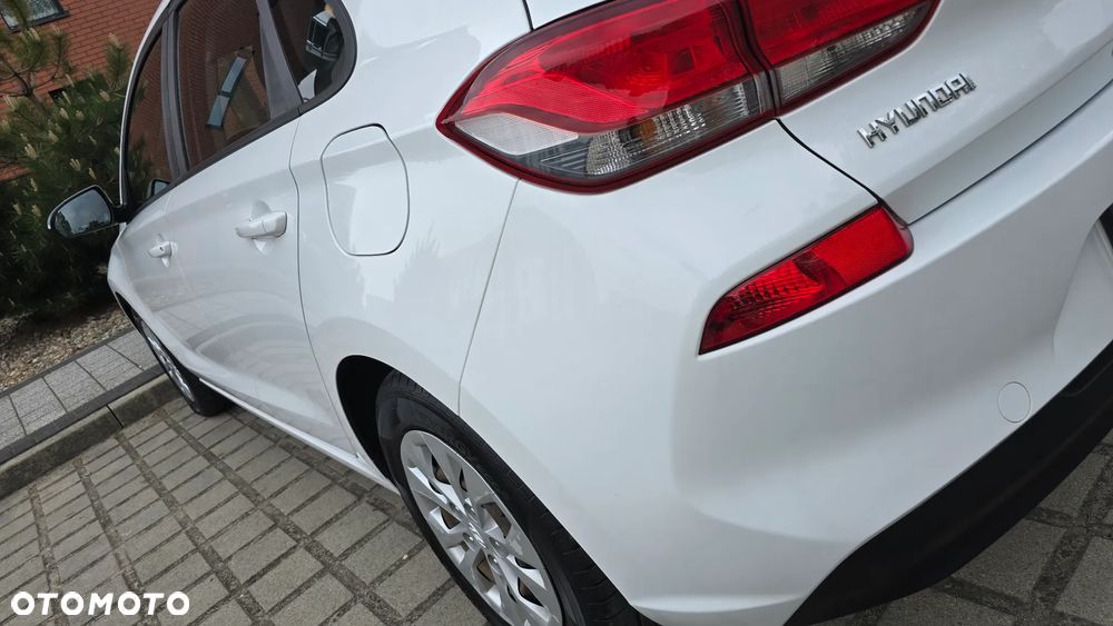 Hyundai i30 1.4 Comfort - 23