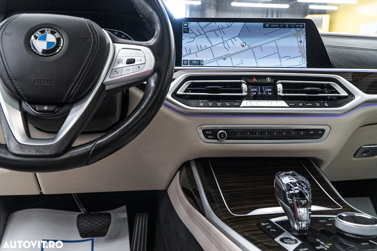 BMW X7 xDrive40i - 24