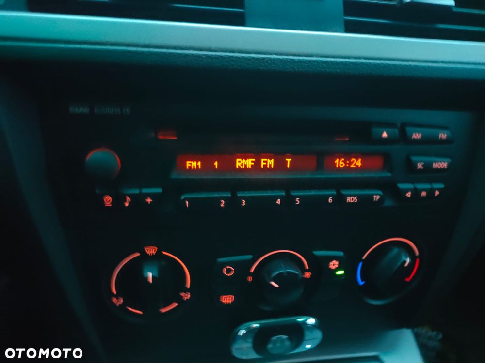 BMW Seria 3 318d - 22