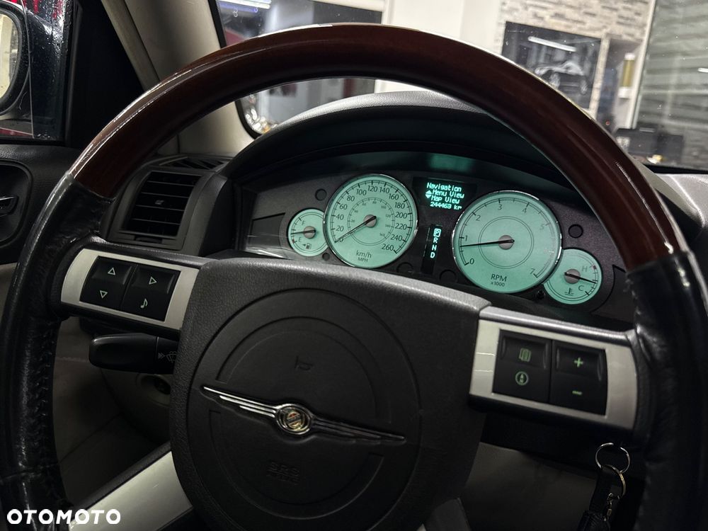 Chrysler 300C 3.0 V6 CRD - 24