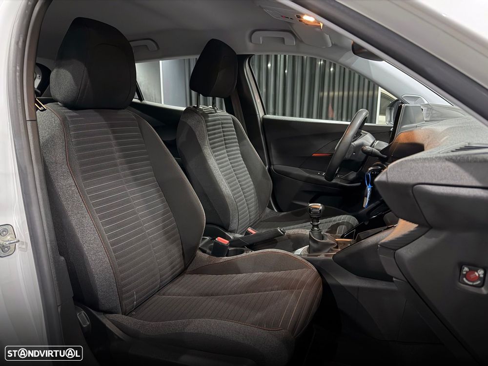 Peugeot 2008 1.5 BlueHDi Active Pack EAT8 - 29