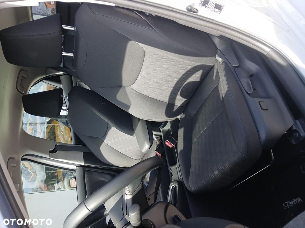 Toyota Yaris - 37