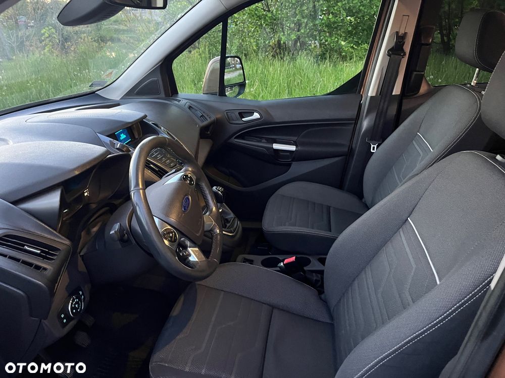 Ford Tourneo Connect - 25