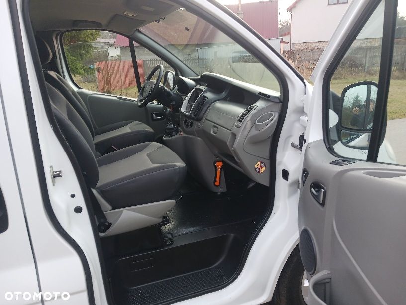 Renault Trafic - 14