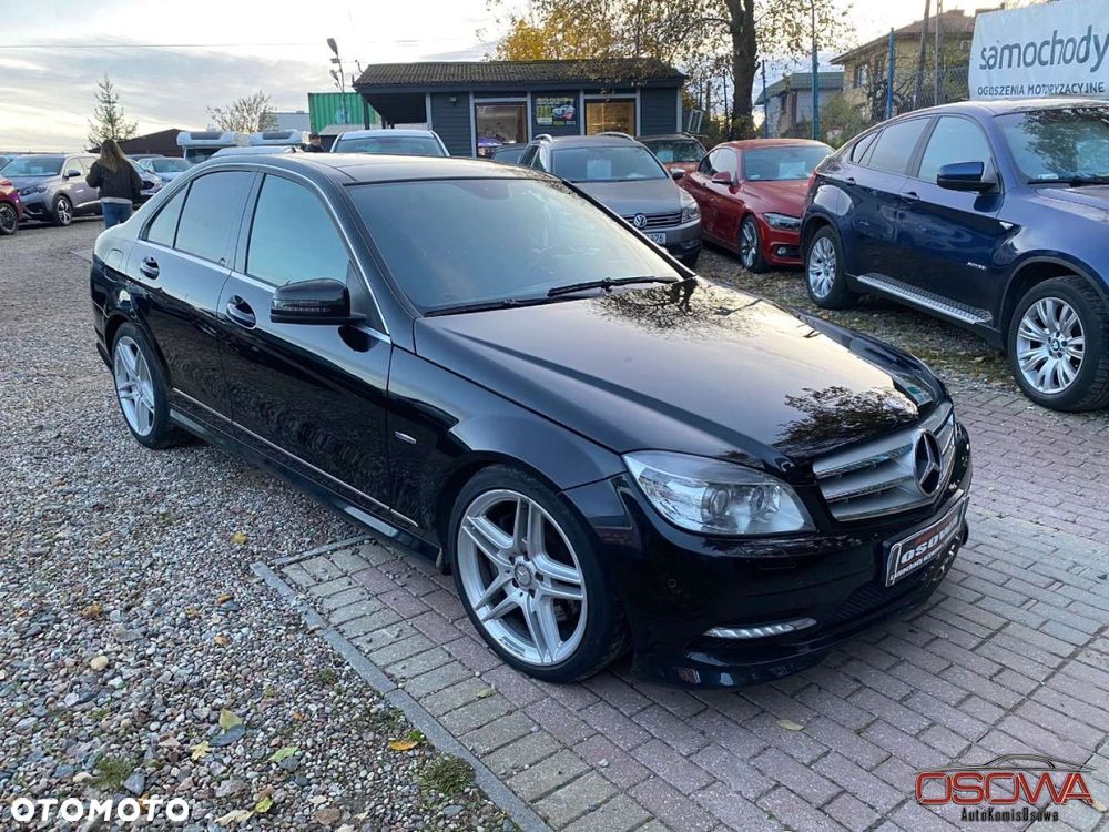 Mercedes-Benz Klasa C 250 CDI 4Matic 7G-TRONIC Avantgarde Edition - 37