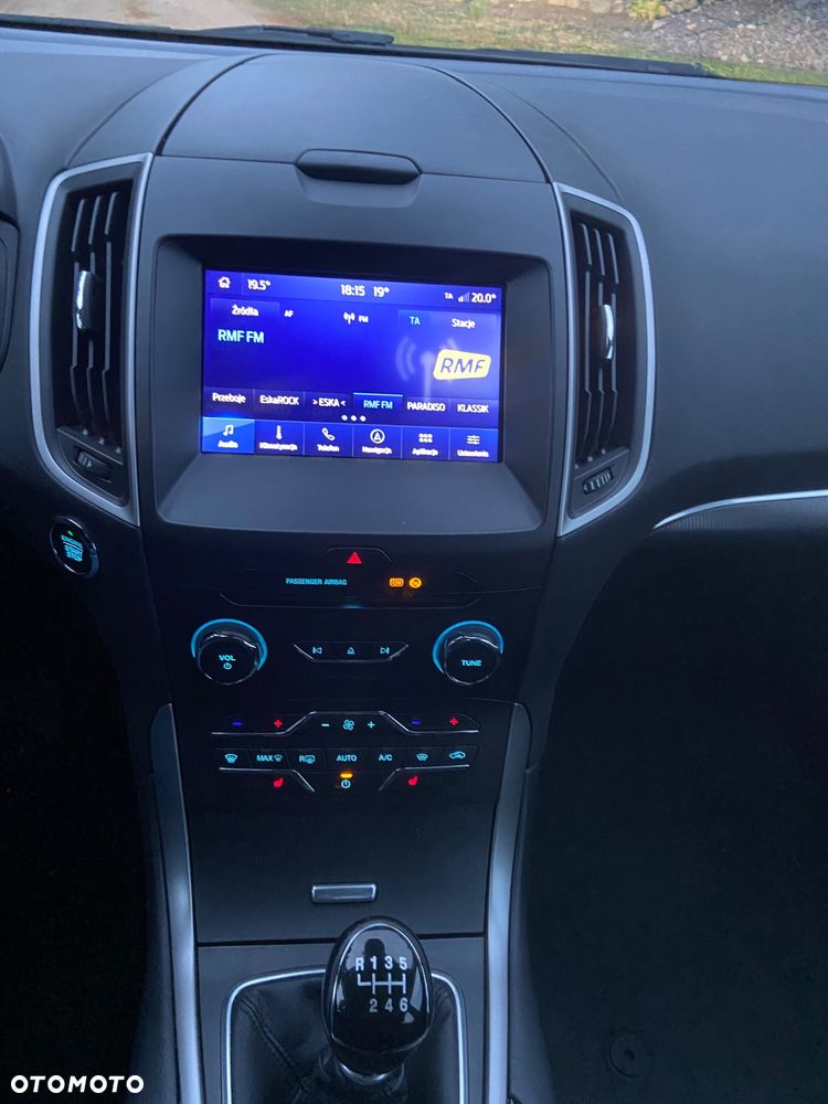 Ford S-Max - 8