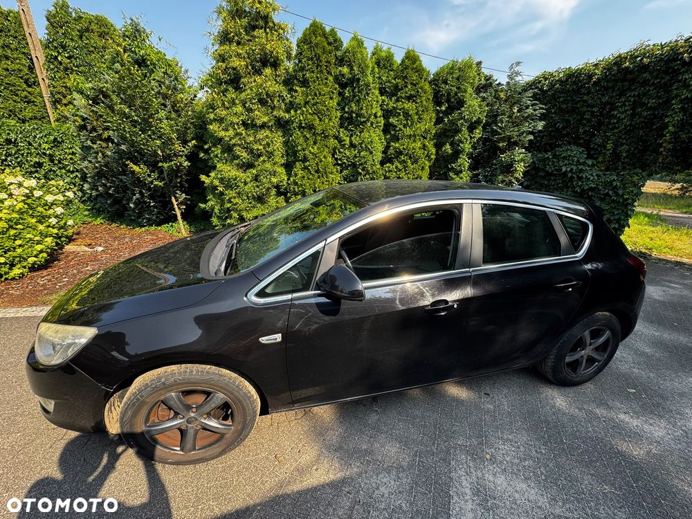 Opel Astra 1.6 T 111 - 2