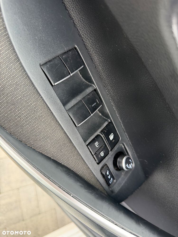 Toyota Corolla 1.8 Hybrid Comfort - 35