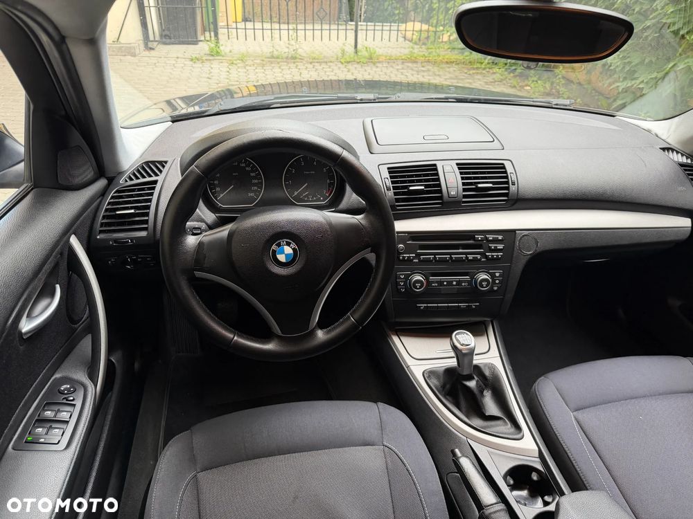 BMW Seria 1 116i - 7