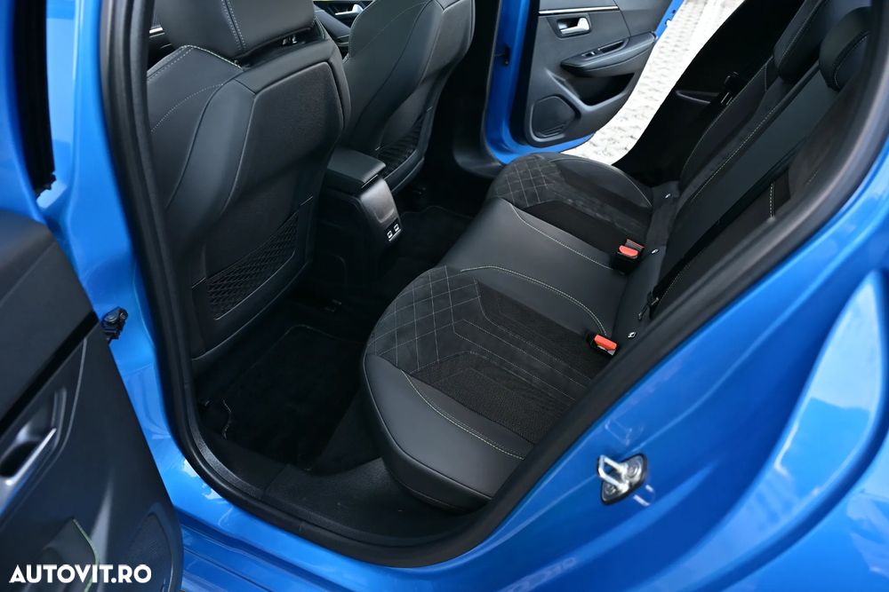 Peugeot 208 e-208 GT-Line - 25