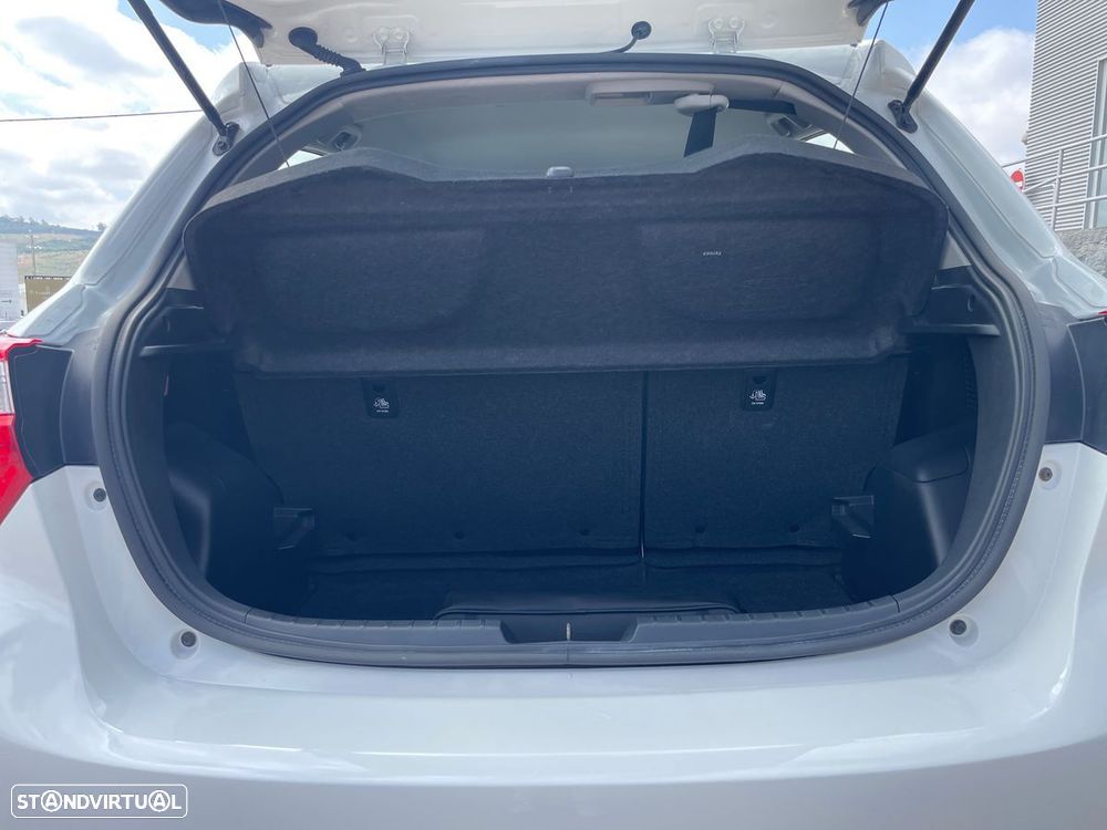 Toyota Yaris - 11