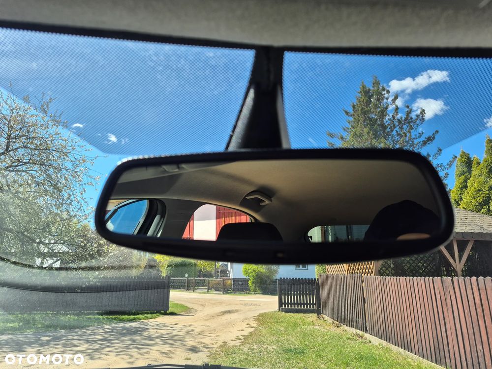 Ford Focus 1.6 16V Sport - 22