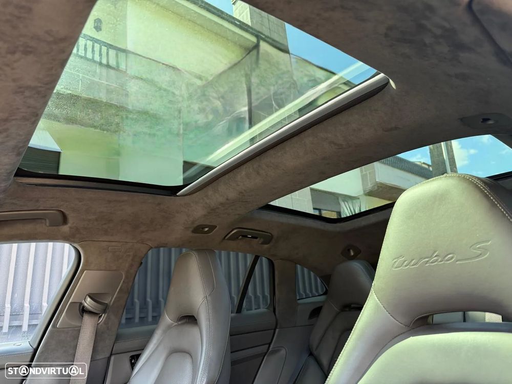 Porsche Panamera Turbo S E-Hybrid Executive - 37