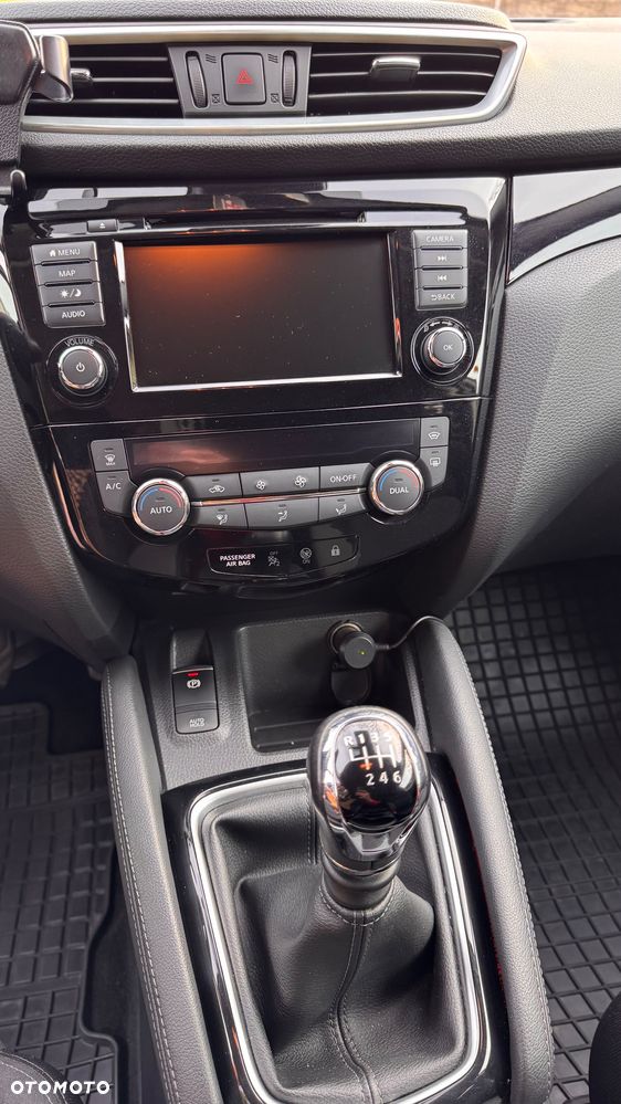 Nissan Qashqai 1.3 DIG-T MHEV N-Connecta - 18