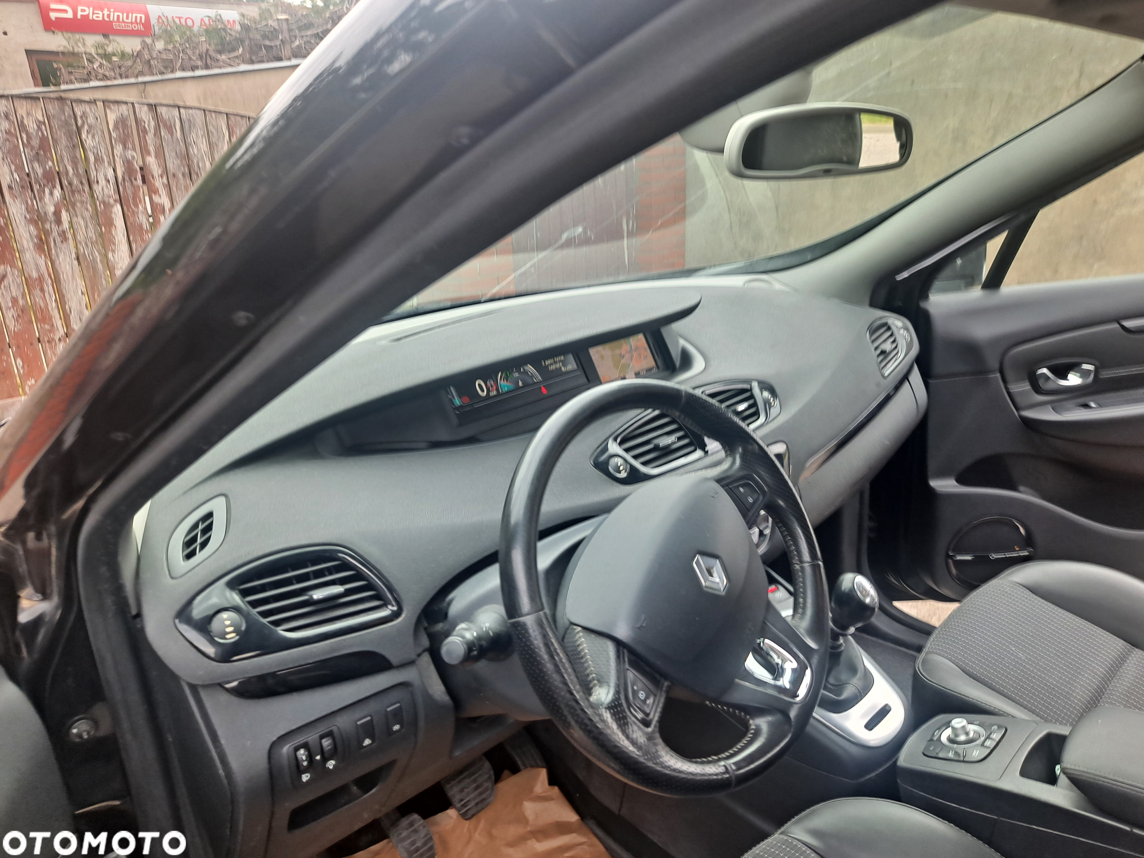 Renault Scenic 1.6 dCi Energy Bose - 13