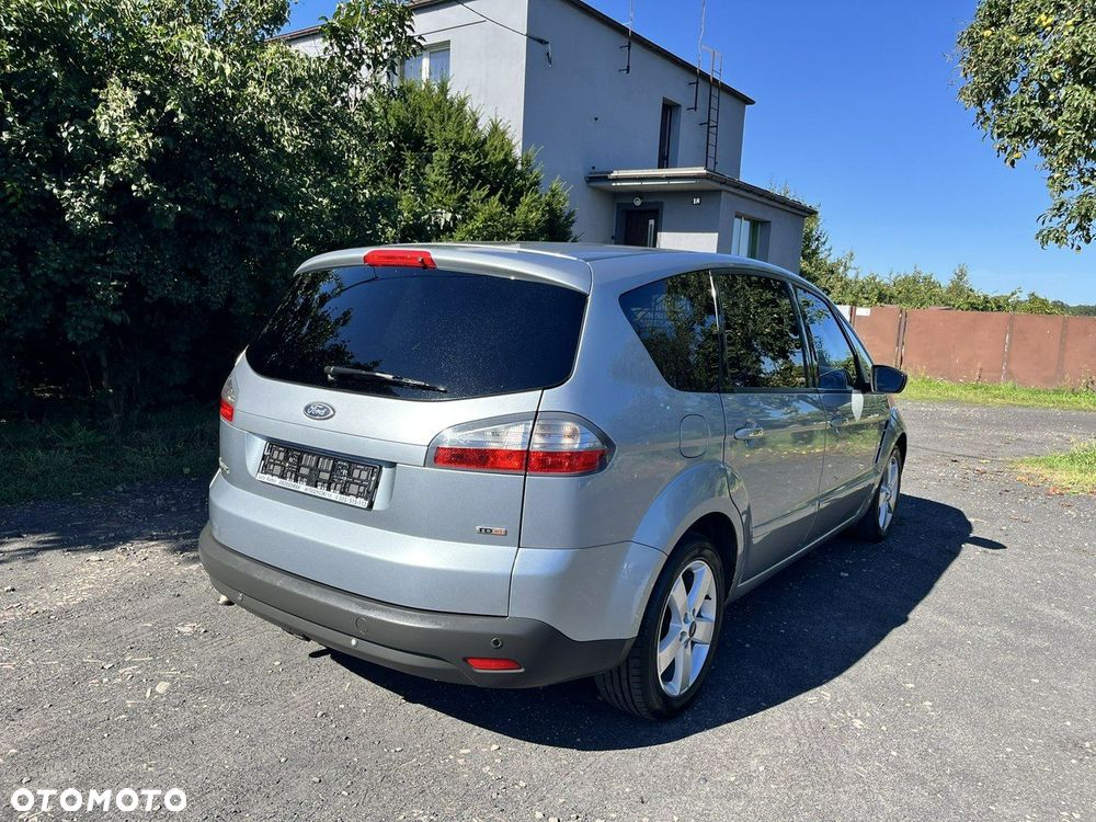 Ford S-Max - 7