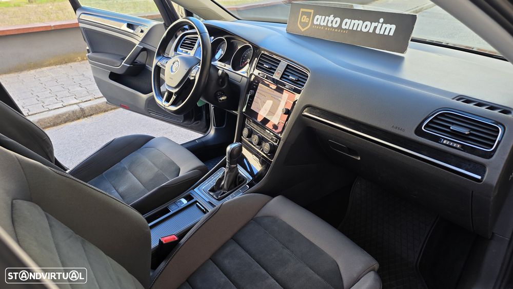 VW Golf Variant 1.6 TDi Highline DSG - 27