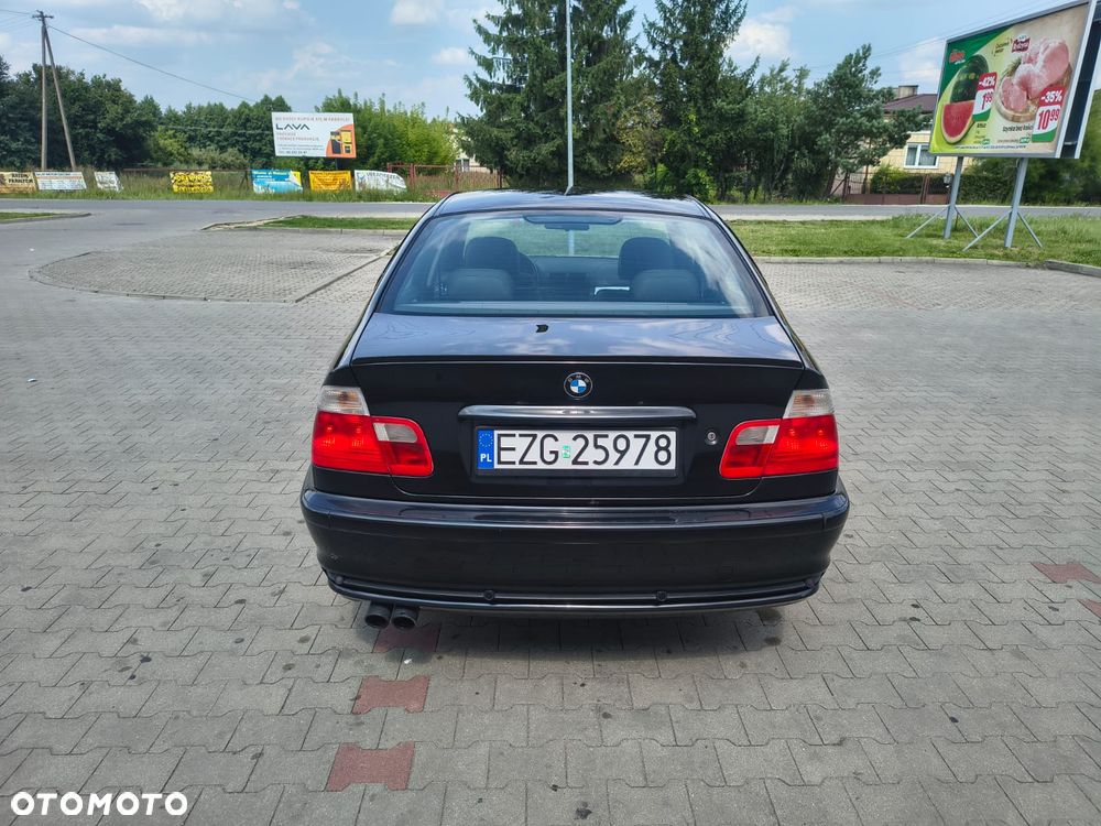 BMW Seria 3 330ix - 9