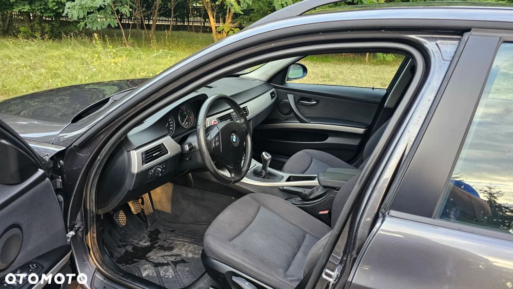 BMW Seria 3 320d - 8