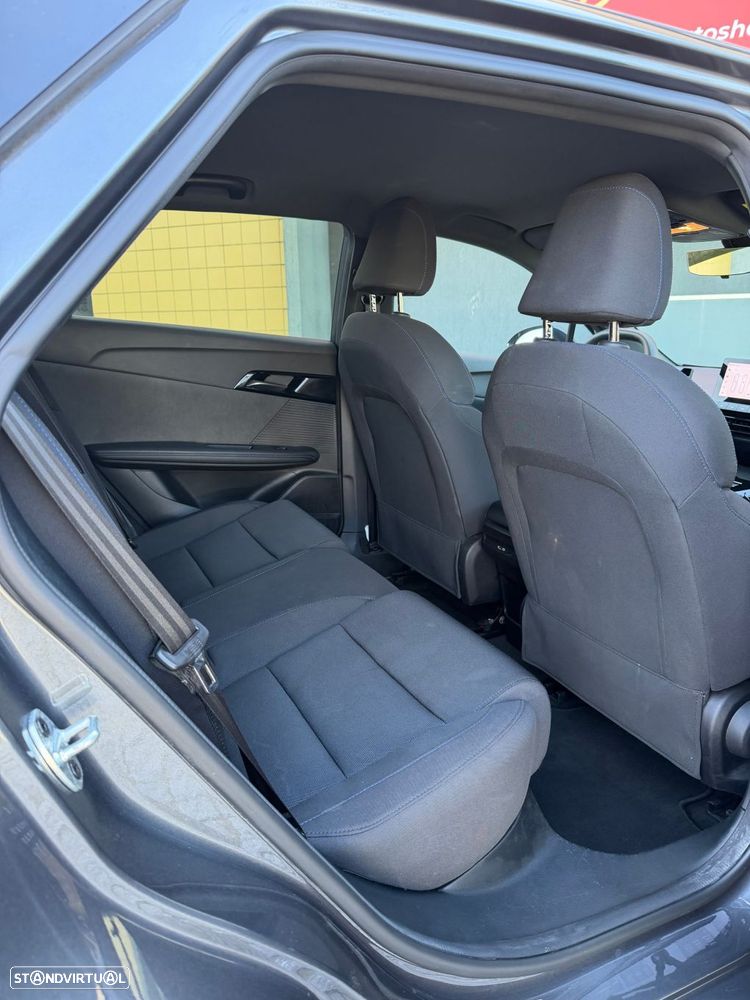 MG MG4 64 kWh Luxury - 26