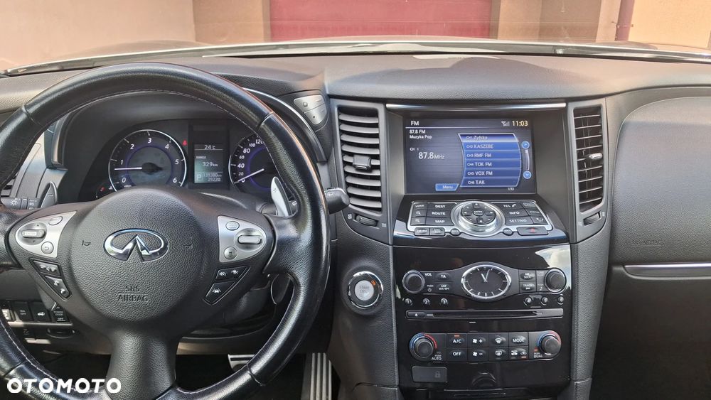 Infiniti QX70 3.0d S Premium - 10