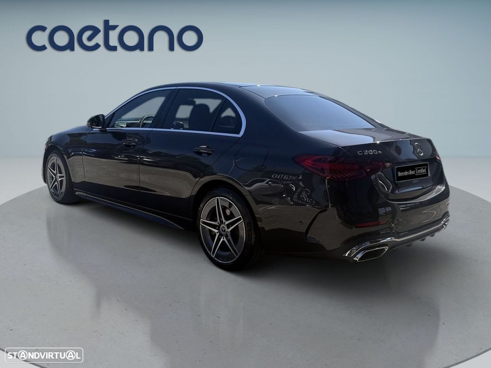 Mercedes-Benz C 300 e AMG Line - 14