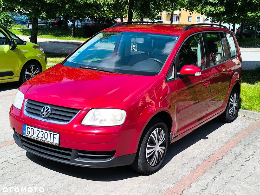 Volkswagen Touran - 1