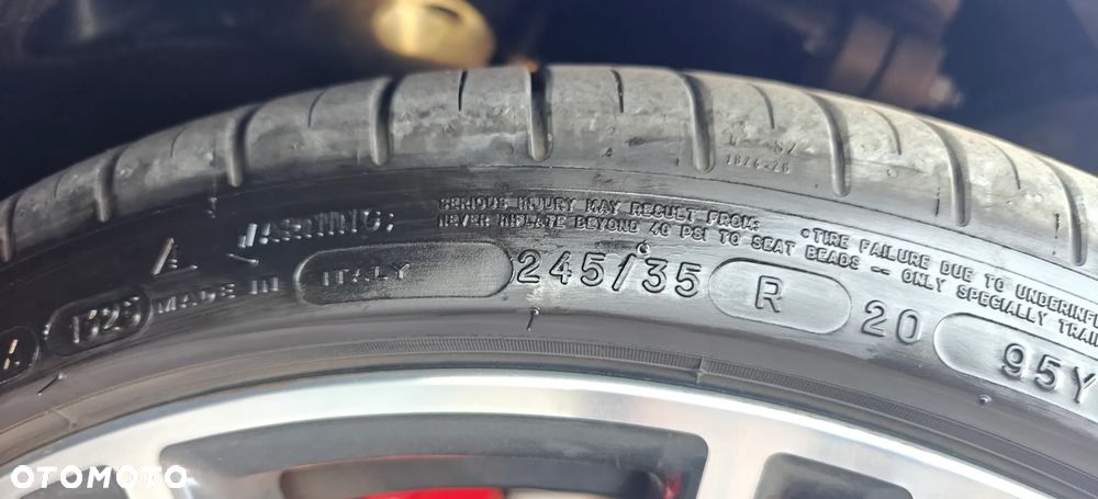 BMW Seria 5 540i - 23