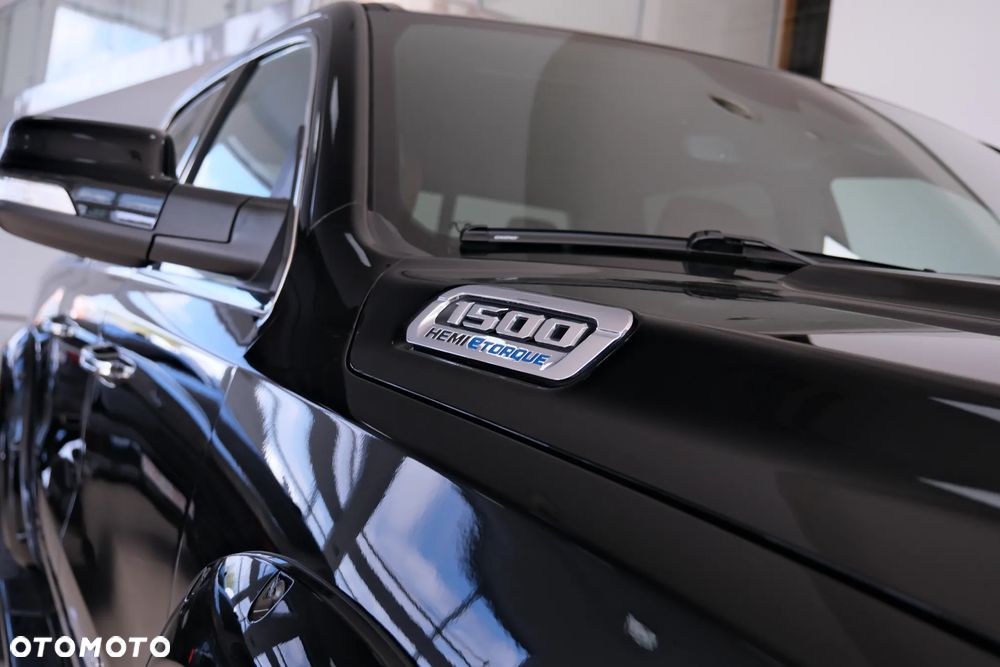 RAM 1500 Crew Cab Longhorn - 4