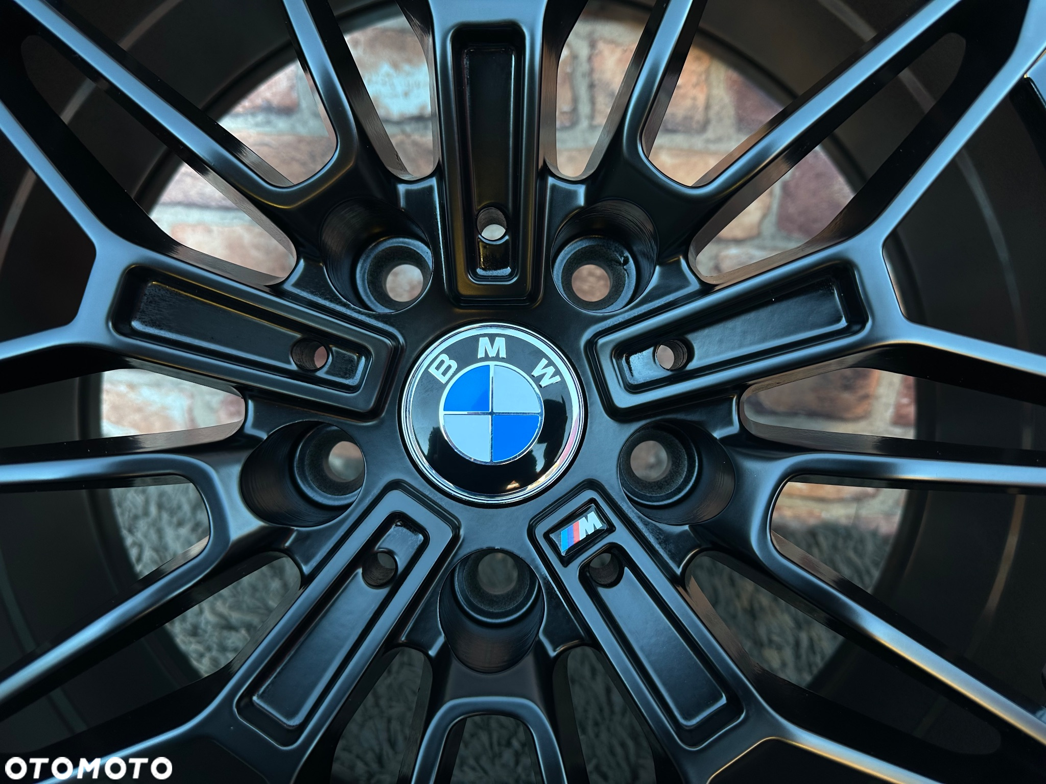 NOWE alufelgi M pakiet 5x112 18 felgi 8j ET35 BMW seria 3 G20 G22 G30 G31 F44 G22 G23 G32 F39 G60 G01 X1 F48 G42 X2 U06 Active Tourer Z4 G29 xDrive Styling 930 czarne Japan Racing Carbonado Rubin - 7