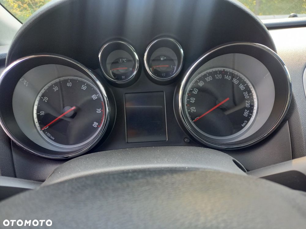 Opel Astra IV 1.4 T Cosmo - 11