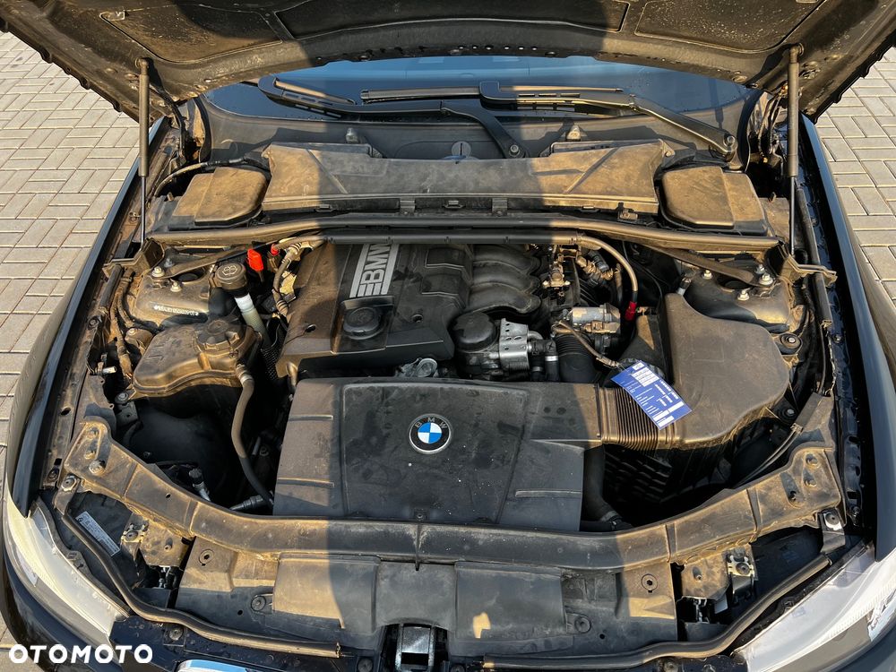 BMW Seria 3 318i Edition Sport - 18