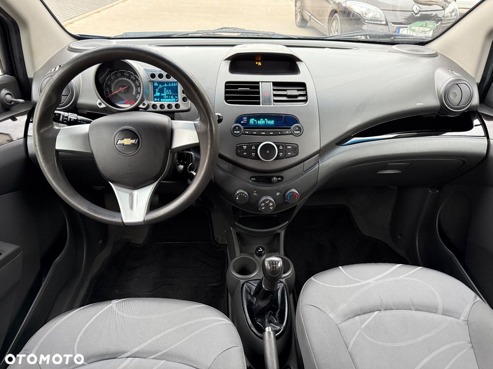 Chevrolet Spark 1.0 Base - 11