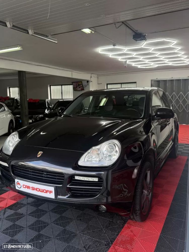 Porsche Cayenne S Tiptronic - 3