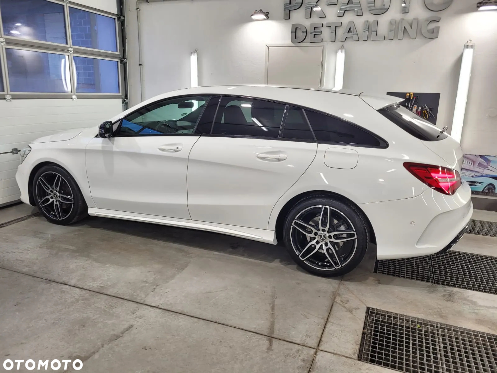Mercedes-Benz CLA Shooting Brake 200 7G-DCT AMG Line - 6