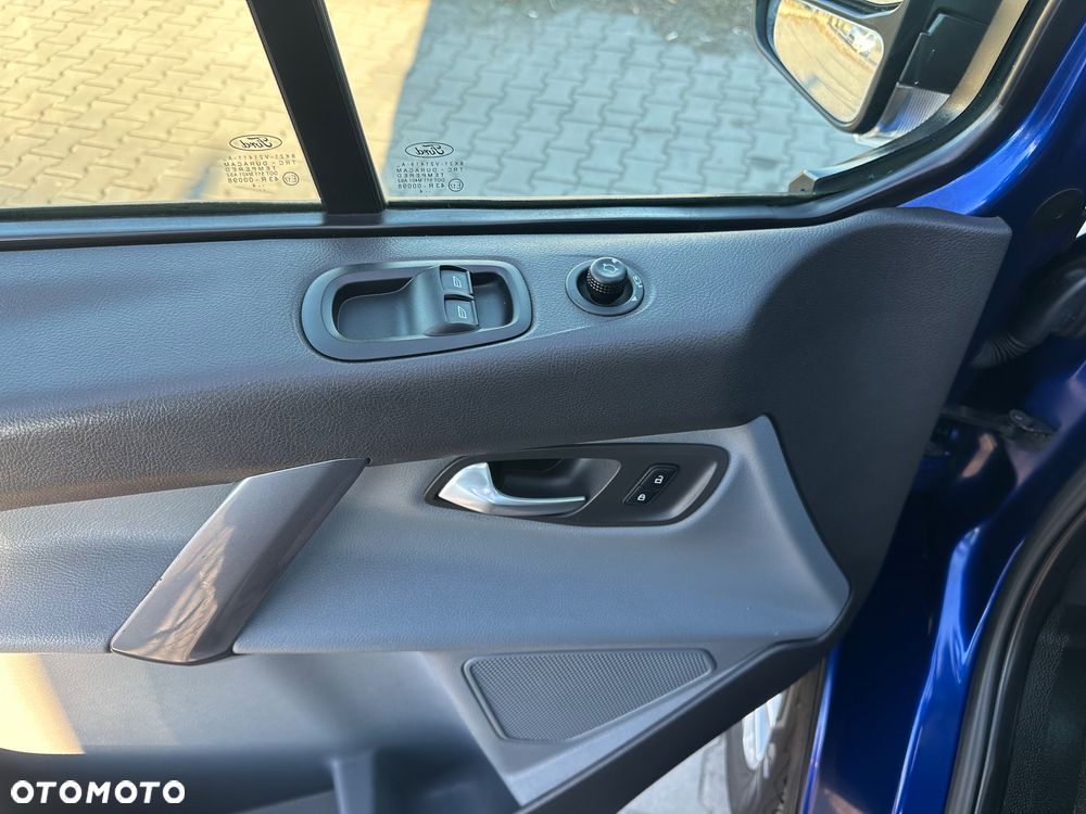 Ford TRANSIT CUSTOM - 21