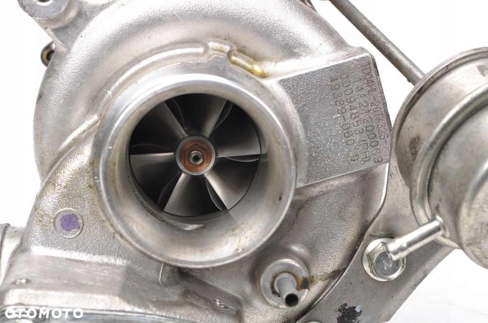 MCLAREN 650S 3.8 V8 650KM TURBINA 49389-06010 - 5