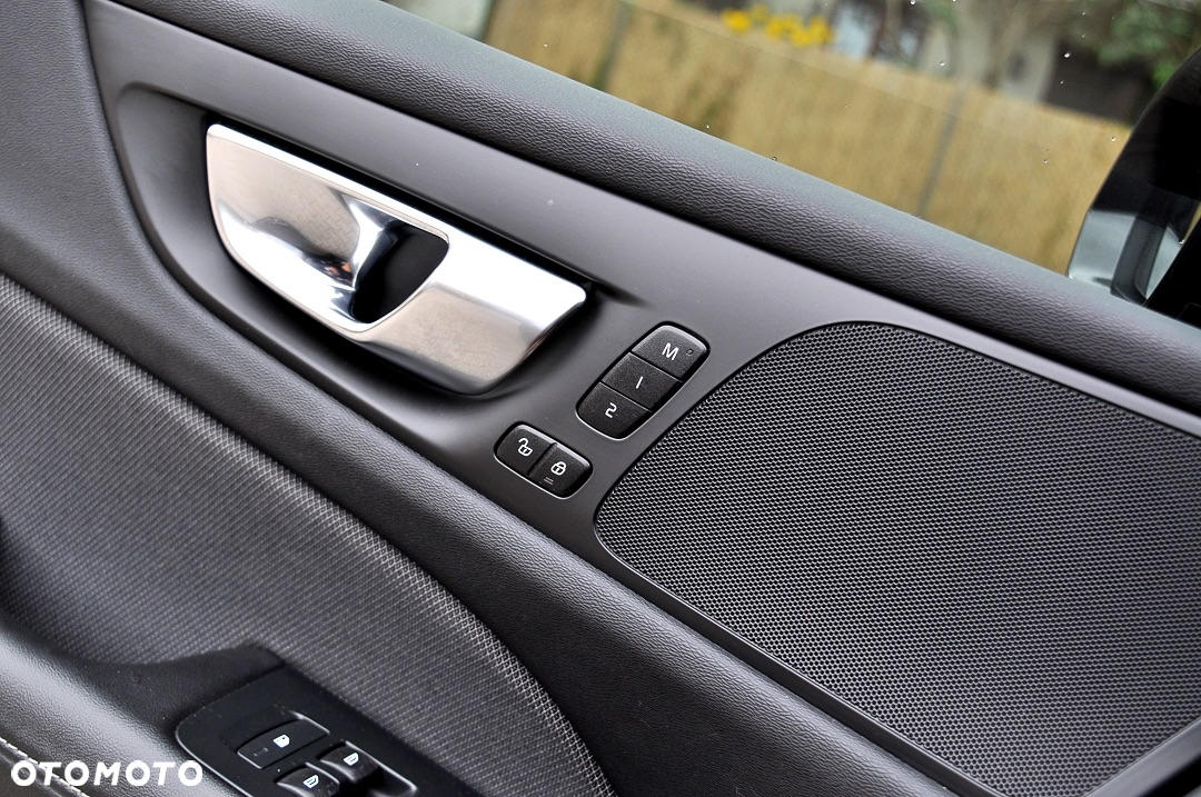 Volvo V60 B4 D Geartronic RDesign - 31