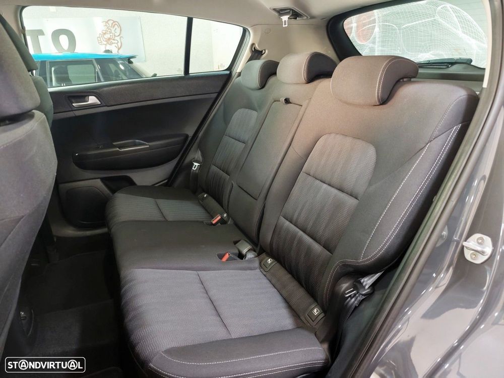 Kia Sportage 1.6 CRDi ISG SX - 13