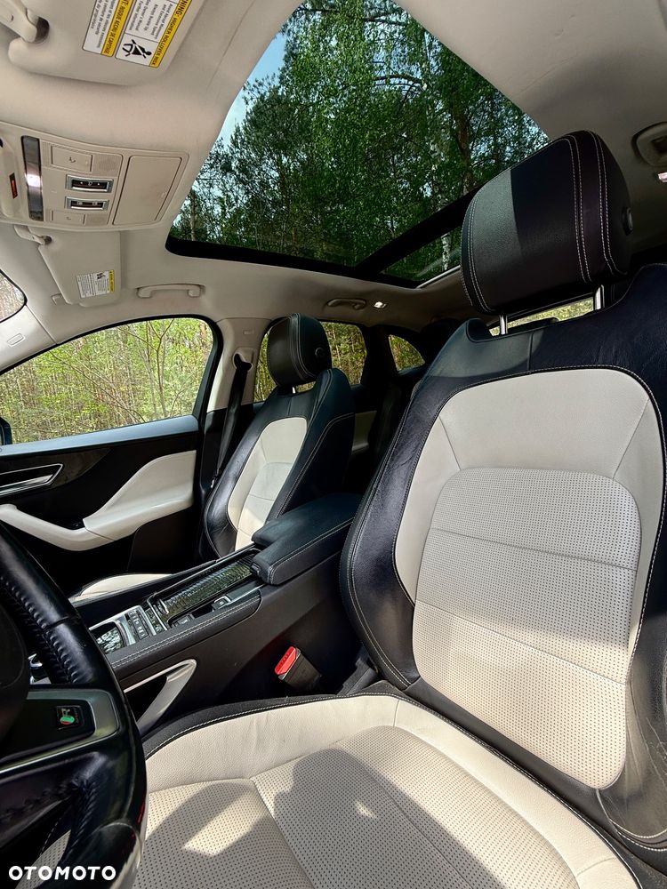 Jaguar F-Pace 35t AWD R-Sport - 10