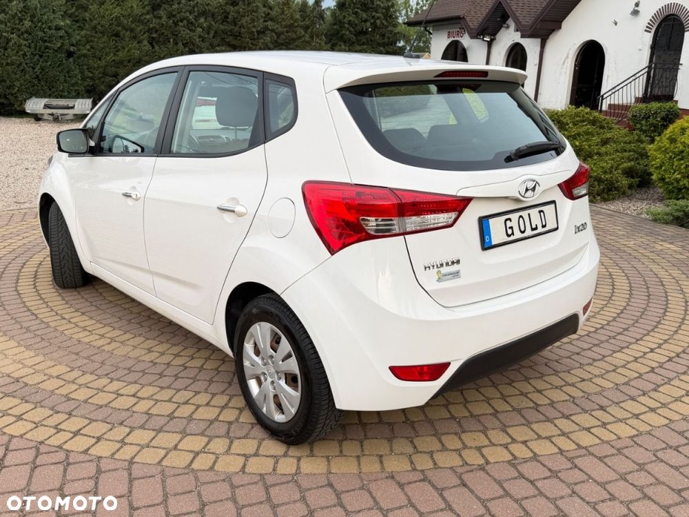 Hyundai ix20 - 11