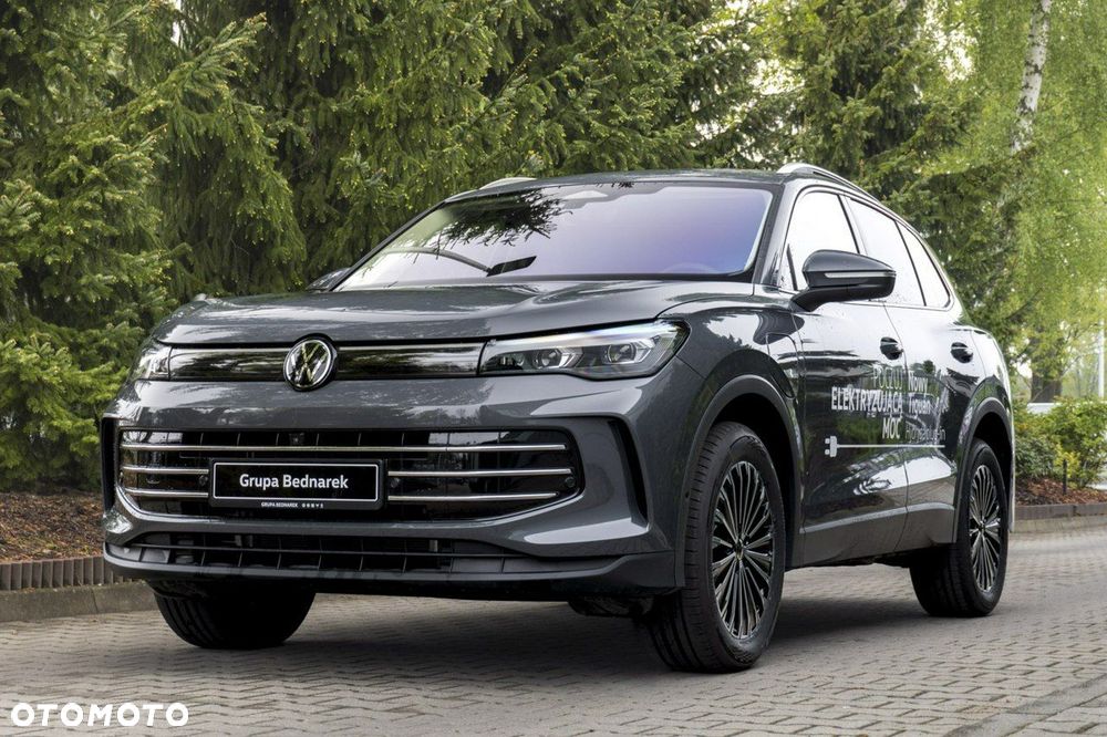 Volkswagen Tiguan - 12