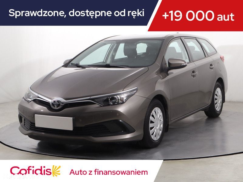 Toyota Auris - 2