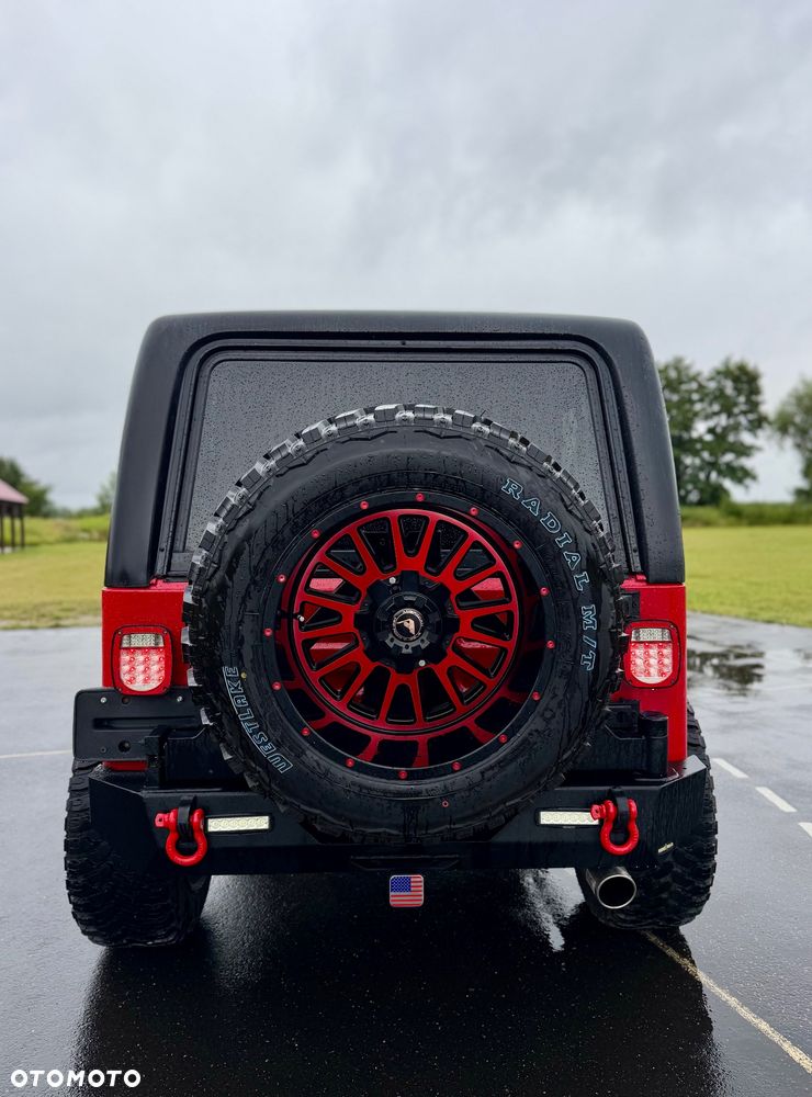 Jeep Wrangler - 5