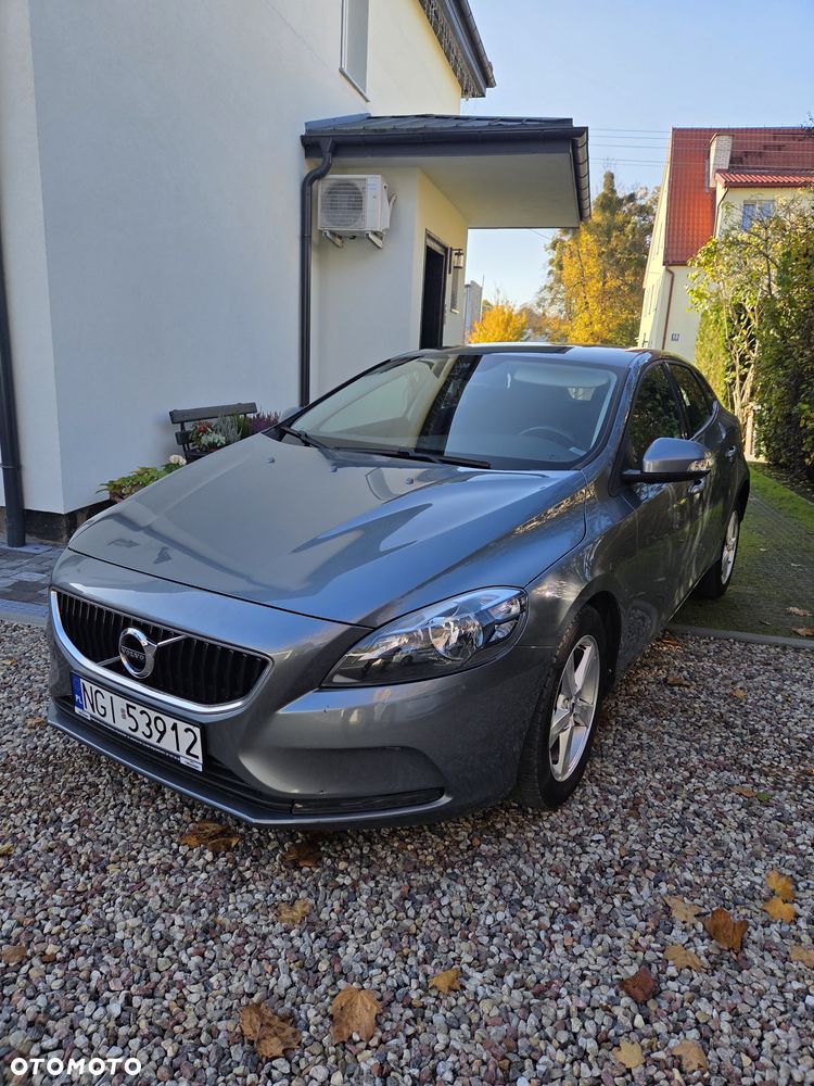 Volvo V40