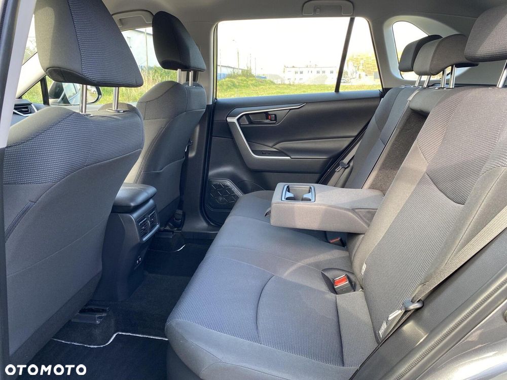 Toyota RAV4 - 12